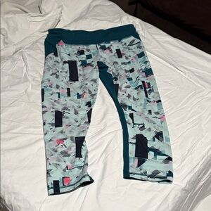 Work out women’s Geometric Patterned Leggings - Teal and Black